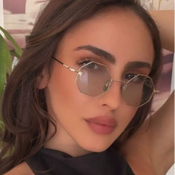 Gucci GG1814S 004 Sunglasses Gold Geometric Frame, Blue Lenses main image 11
